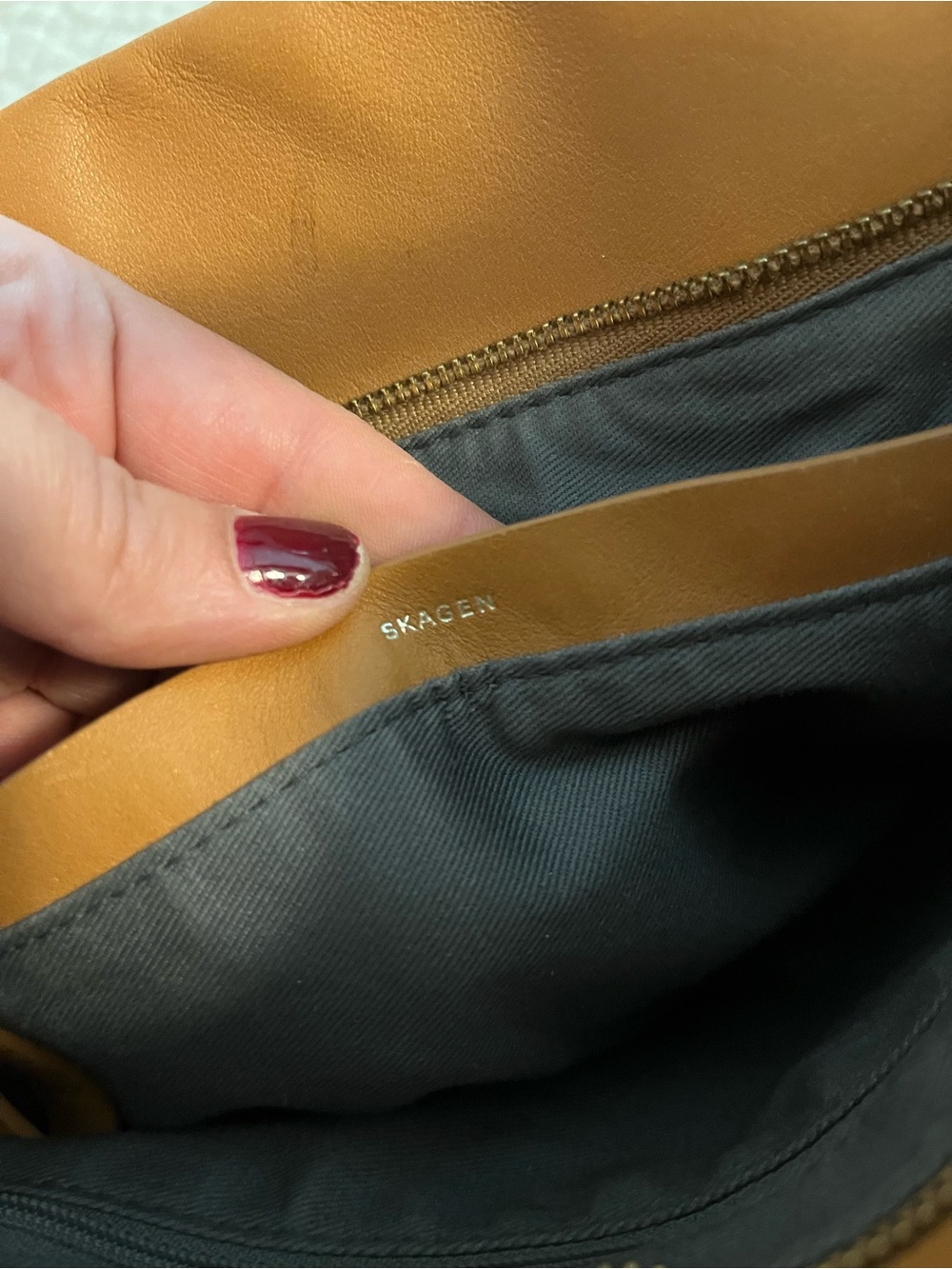 Skagen Cognac Leather Shoulder Bag - Picture 5 of 6